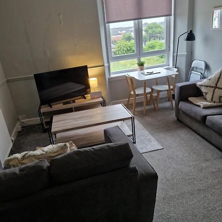 Star Apartment 邓巴顿 外观 照片