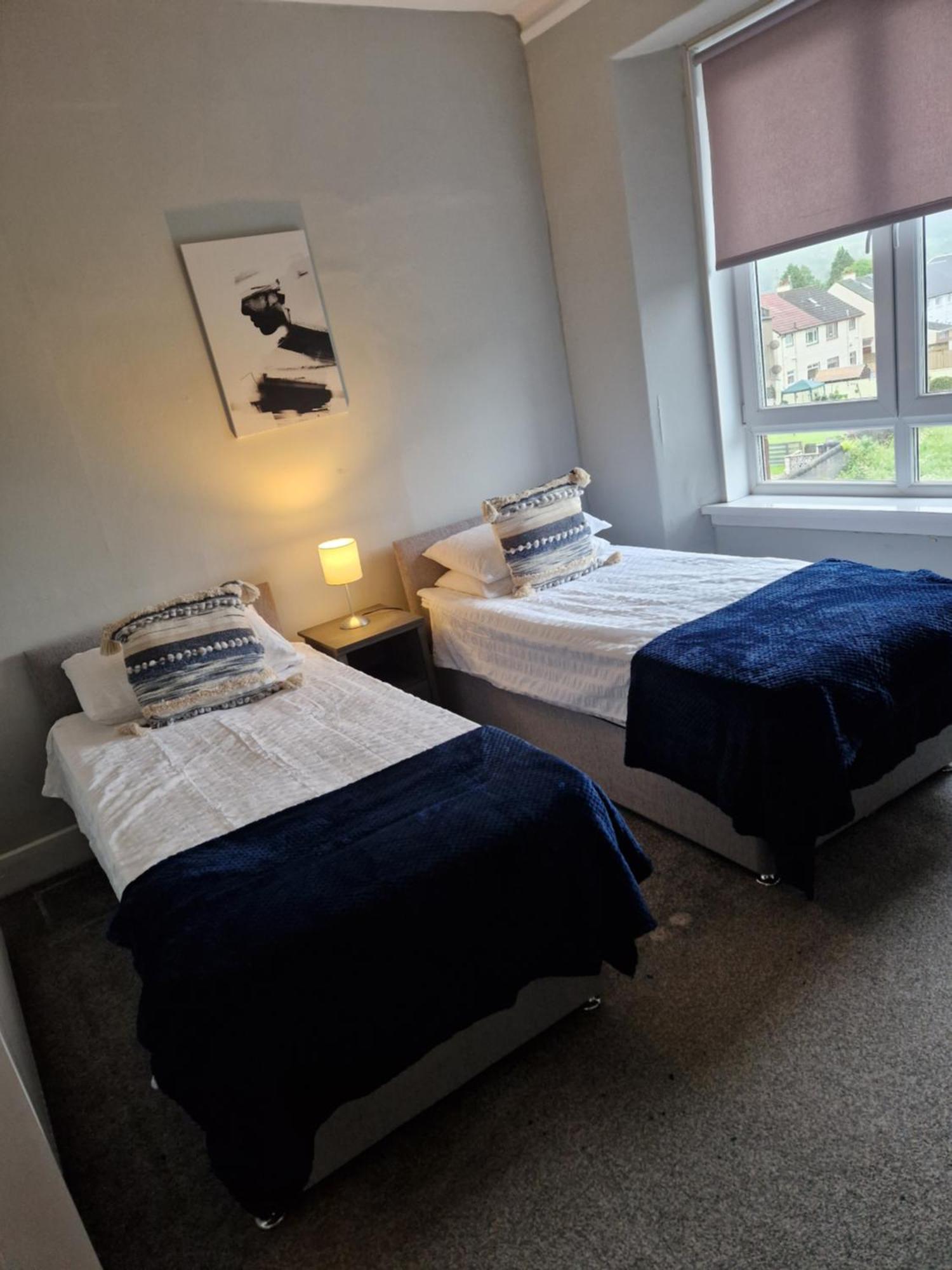 Star Apartment 邓巴顿 外观 照片